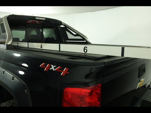 Used 2018 Chevrolet Silverado 2500 High Country AWD/4WD image 12