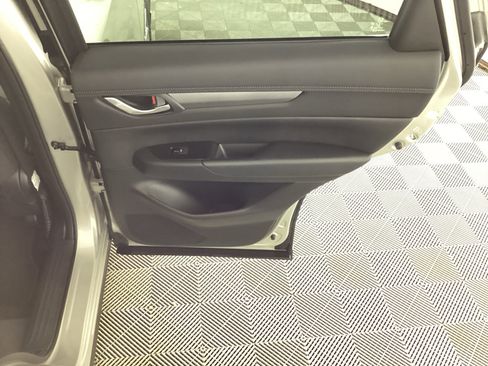 Used 2025 MAZDA CX-5 AWD 2.5 S w/ Select Package image 11