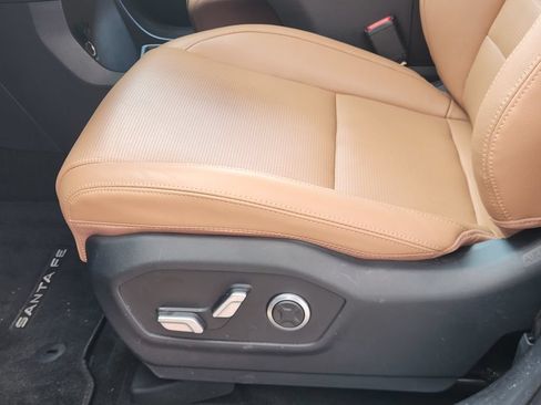 Used 2025 Hyundai Santa Fe Limited FWD image 22