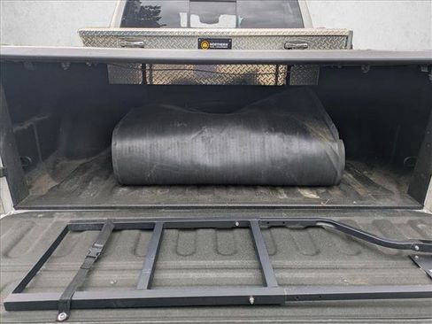 Used 2017 RAM 1500 Laramie w/ Convenience Group image 6