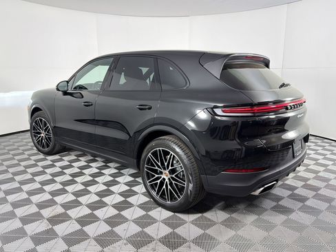 Used 2026 Porsche Cayenne AWD/4WD image 3