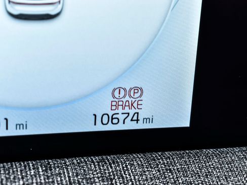 Used 2024 Kia EV6 Wind w/ Wind Technology Package AWD/4WD image 17