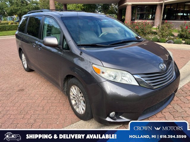 Used 2011 Toyota Sienna XLE FWD image 1
