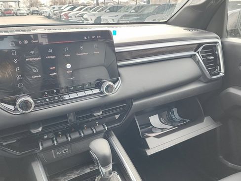 New 2025 GMC Canyon Elevation w/ Convenience Package image 35