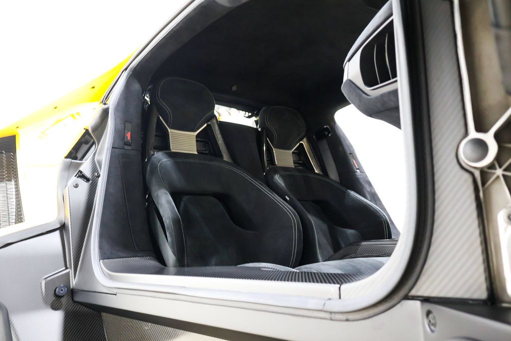 Used 2020 Ford GT Carbon Series RWD image 54