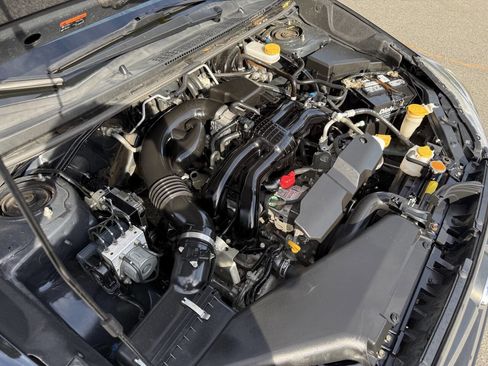 Used 2017 Subaru Crosstrek 2.0i Premium AWD/4WD image 25