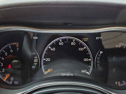 Used 2014 Jeep Grand Cherokee Overland w/ Advanced Technology Group AWD/4WD image 9