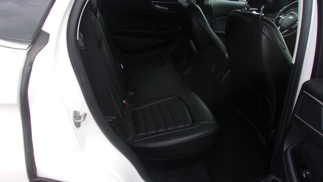Used 2019 Ford Edge SEL w/ Equipment Group 201A AWD/4WD image 6