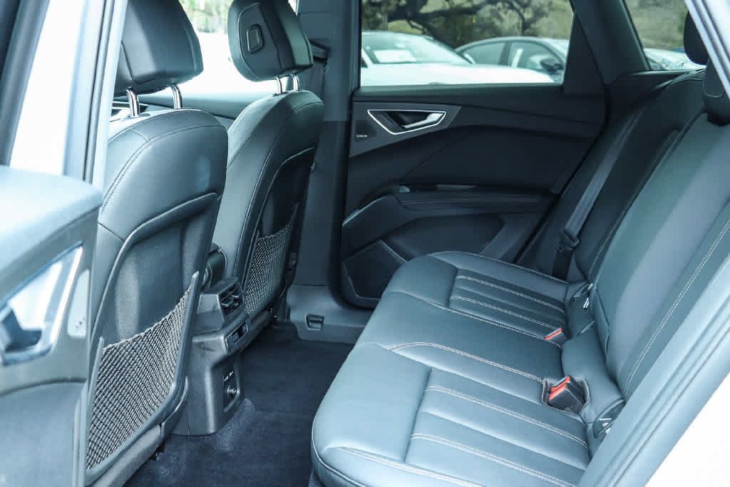 Used 2023 Audi Q4 e-tron Premium Plus w/ Premium Plus RWD image 21