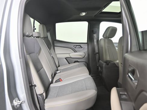 Used 2024 Chevrolet Colorado ZR2 w/ Technology Package image 16