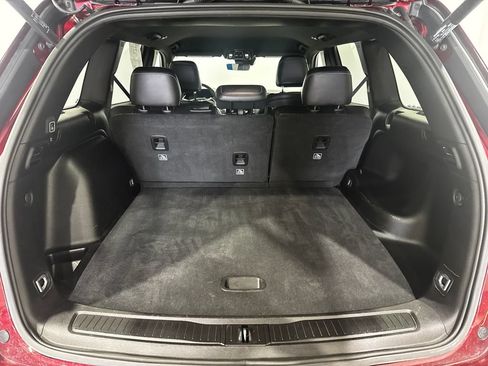 Used 2025 Jeep Grand Cherokee Altitude AWD/4WD image 28
