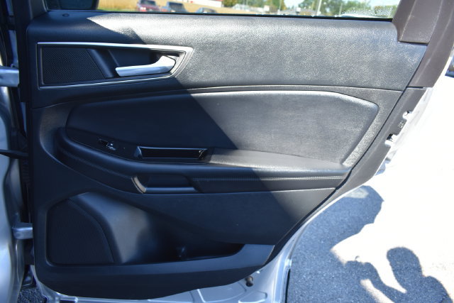 Used 2016 Ford Edge SEL w/ Equipment Group 201A AWD/4WD image 44