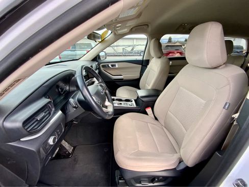Used 2022 Ford Explorer XLT AWD/4WD image 22