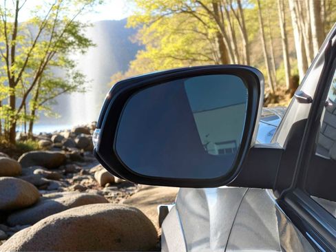 Used 2023 Toyota Tacoma TRD Sport image 16