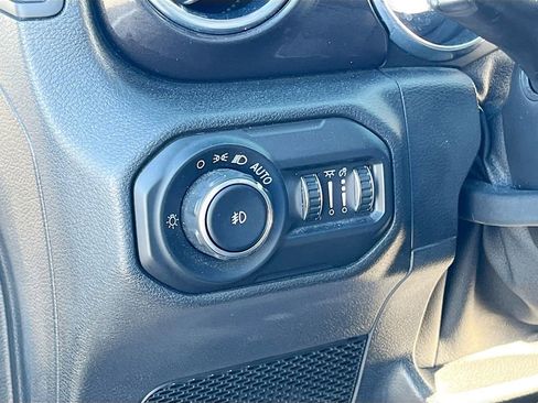 Certified 2021 Jeep Wrangler Unlimited Sahara image 10