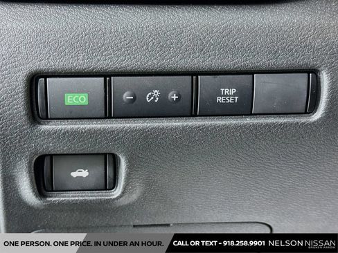 Certified 2025 Nissan Sentra SV w/ SV Premium Package FWD image 10