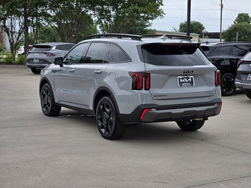 Certified 2025 Kia Sorento SX Prestige AWD/4WD image 3