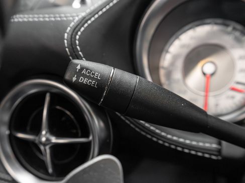 Used 2012 Mercedes-Benz SLS AMG Roadster image 14