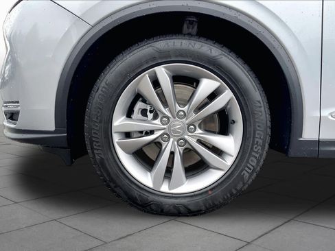 Used 2026 Acura MDX SH-AWD image 11