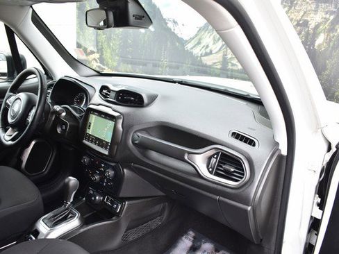 Used 2022 Jeep Renegade Latitude w/ Convenience Group image 24