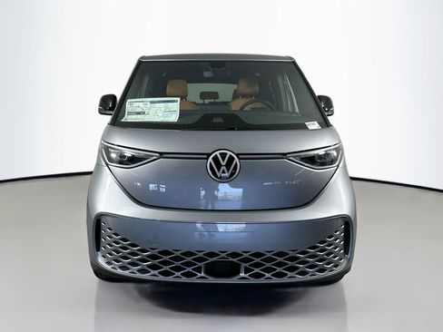 New 2025 Volkswagen ID. Buzz Pro S image 2