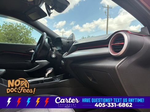 Used 2024 Chevrolet Trax RS w/ Sunroof Package FWD image 19