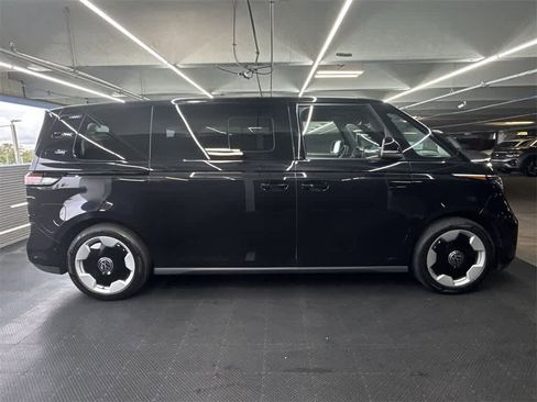 New 2025 Volkswagen ID. Buzz Pro S image 11