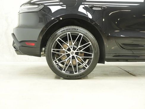New 2026 Porsche Macan Turbo AWD/4WD image 42