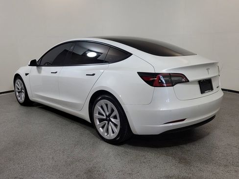 Used 2021 Tesla Model 3 Standard Range Plus RWD image 5