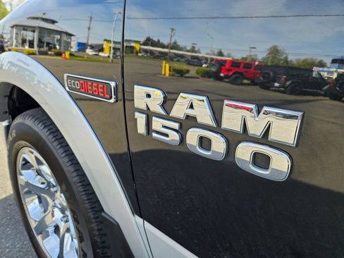 Used 2018 RAM 1500 Laramie AWD/4WD image 11