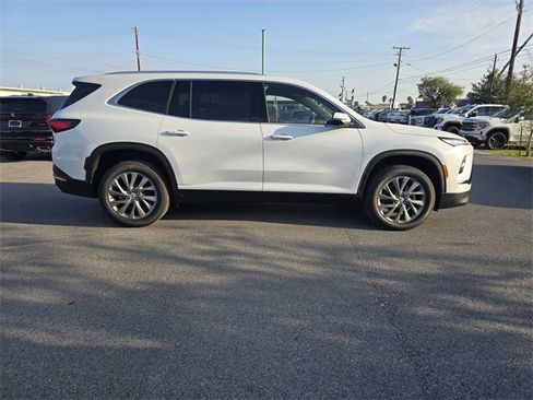 New 2026 Buick Enclave Preferred image 4