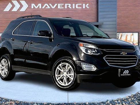 Used 2017 Chevrolet Equinox LT w/ Driver Confidence Package II image 1