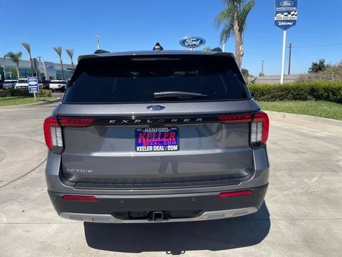 New 2026 Ford Explorer Active w/ Active Comfort Package RWD image 4