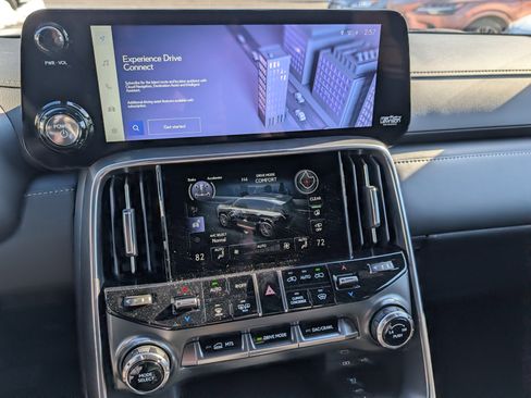 New 2026 Lexus LX 700h Luxury image 29