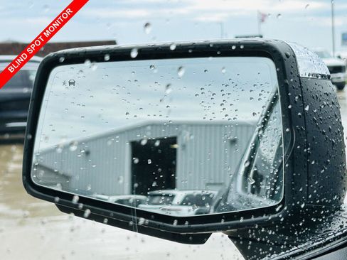 Used 2020 GMC Sierra 1500 SLT w/ SLT Premium Package AWD/4WD image 10