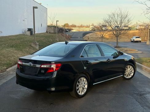 Used 2012 Toyota Camry XLE image 4