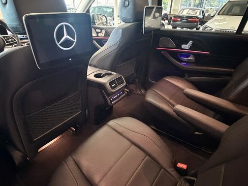 Used 2020 Mercedes-Benz GLS 450 4MATIC image 29