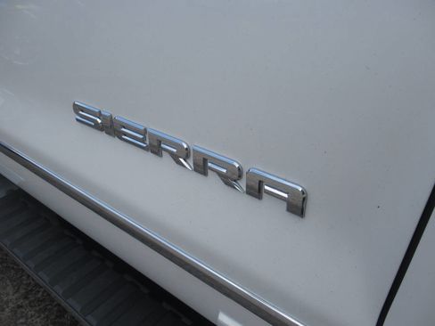 Used 2018 GMC Sierra 1500 SLT AWD/4WD image 6