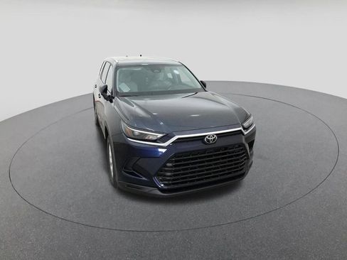 New 2026 Toyota Grand Highlander XLE image 14
