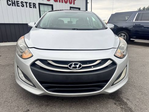 Used 2013 Hyundai Elantra GT w/ Style Pkg FWD image 3