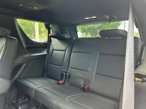 Used 2023 GMC Yukon Denali AWD/4WD image 14