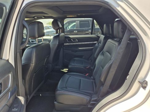 Used 2017 Ford Explorer Sport w/ Equipment Group 401A AWD/4WD image 7