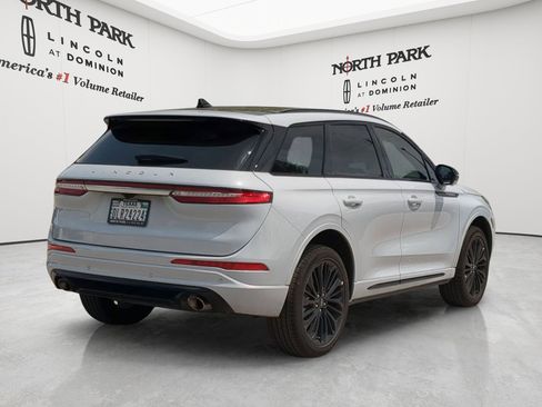 New 2026 Lincoln Corsair Premiere FWD image 3