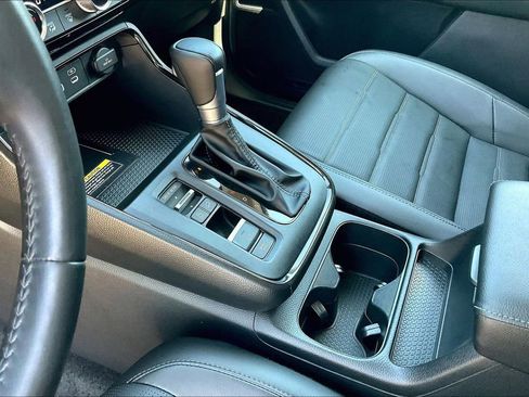 Used 2024 Honda CR-V EX-L image 16