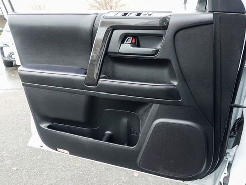 Used 2024 Toyota 4Runner TRD Off-Road image 28