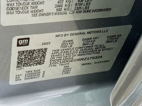 Used 2024 Chevrolet Silverado 1500 LTZ w/ LTZ Convenience Package II AWD/4WD image 37