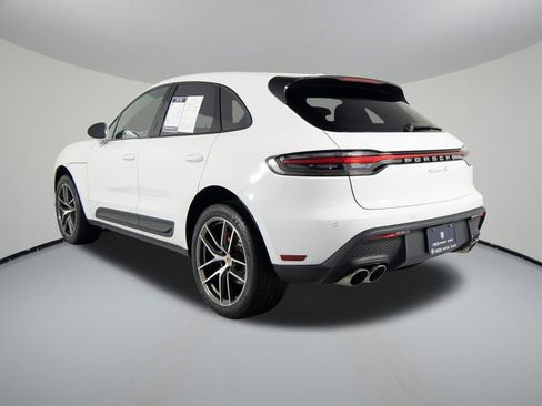Used 2023 Porsche Macan S AWD/4WD image 7