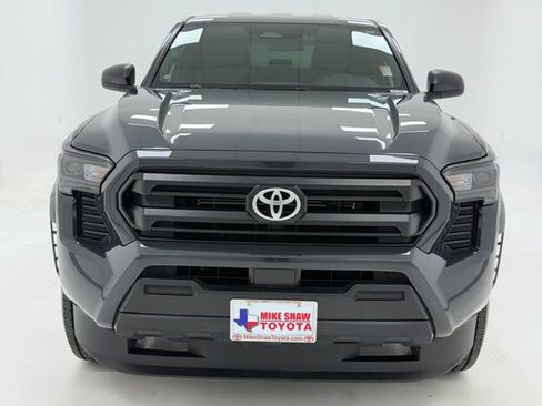 Used 2024 Toyota Tacoma SR image 3