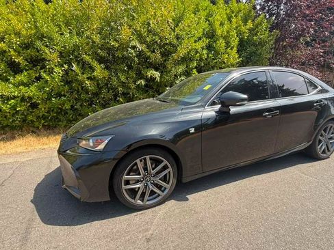 Used 2018 Lexus IS 300 F Sport RWD image 8
