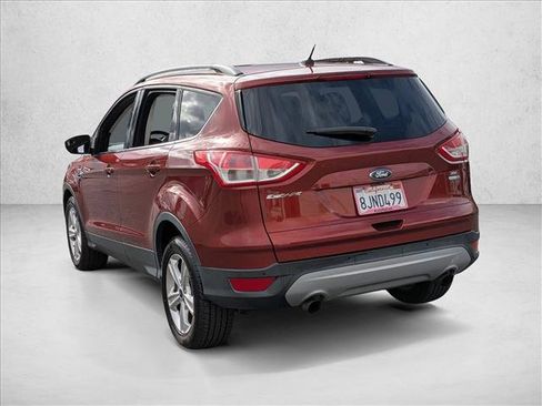 Used 2015 Ford Escape SE w/ Equipment Group 201A image 8